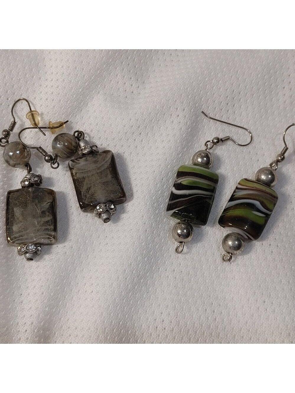Earrings of Various Styles (set of 2)